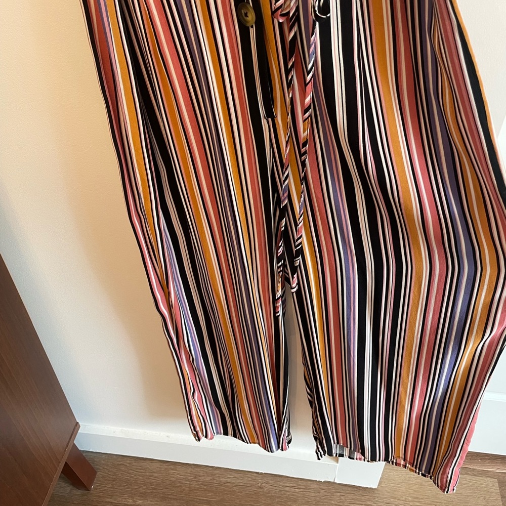 Xhilaration Romper. Size L. Soft, comfortable, breathable.